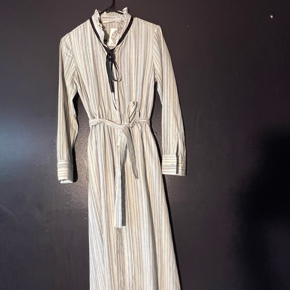 Vintage Style Dress (Medium Fit)